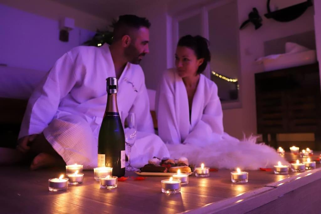 Love Room Unique - Sauna / Jacuzzi Charleville-Mézières エクステリア 写真