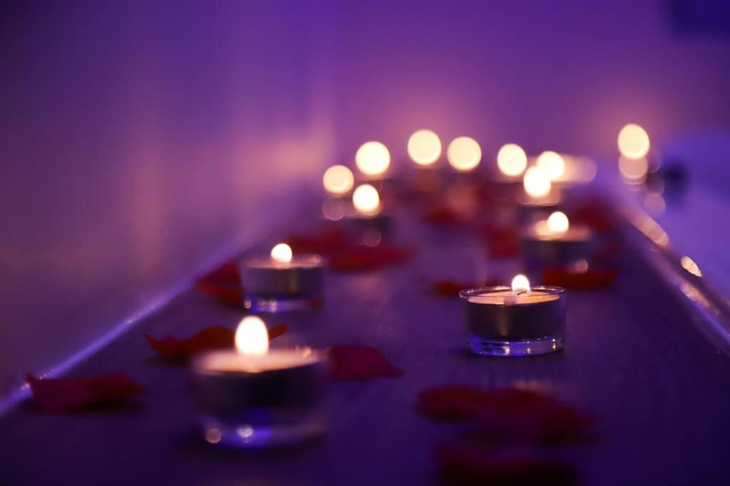 Love Room Unique - Sauna / Jacuzzi Charleville-Mézières エクステリア 写真